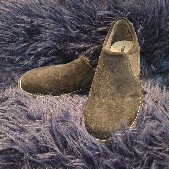 Clark's Suede shoes - Picture 1 of 6